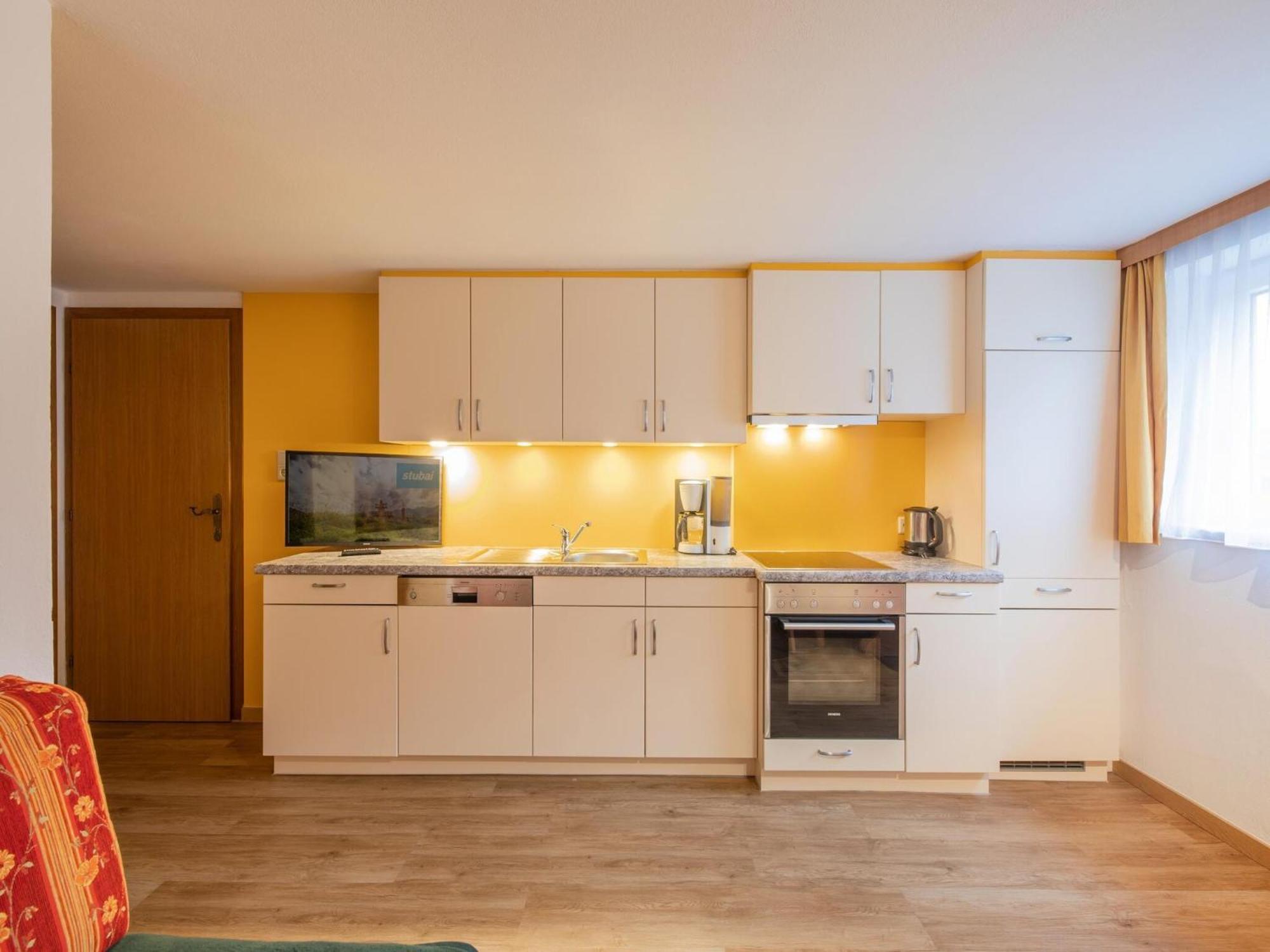 Flat With Sep Entrance On Ground Floor In Neustift Leilighet Neustift im Stubaital Eksteriør bilde